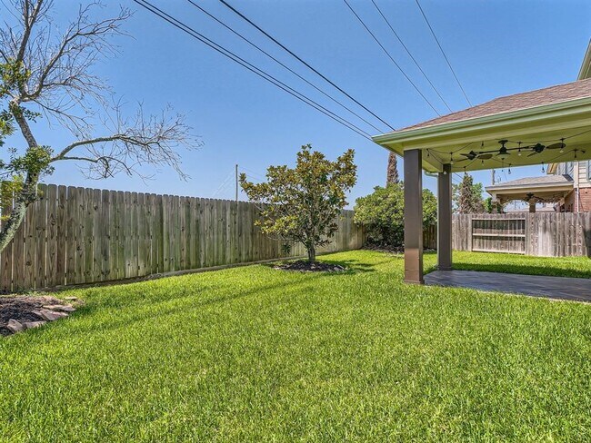 Building Photo - 21643 Manitou Falls Ln