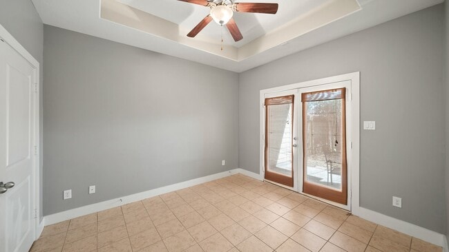 Building Photo - 5637 Oasis Palm Ln