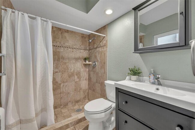 Building Photo - 110 Bilsdale Ct