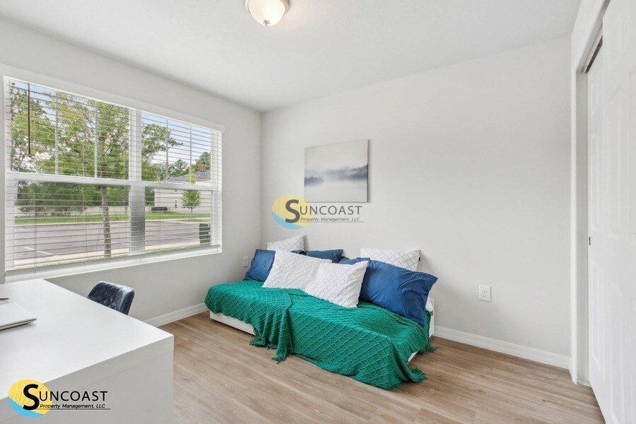 Building Photo - 7655 Mailes Ct