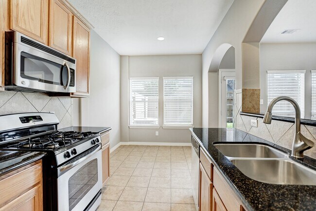 Building Photo - 8908 Minola Oaks Dr