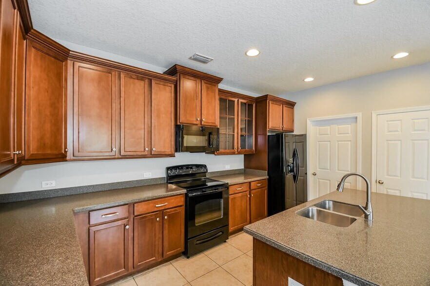 Building Photo - 95517 Sonoma Dr