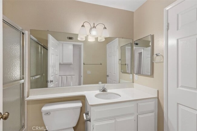 Building Photo - 41 Alondra