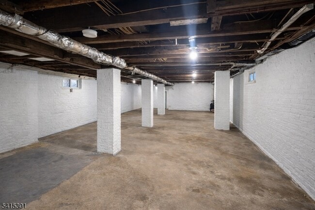 Building Photo - 64 N 13th St