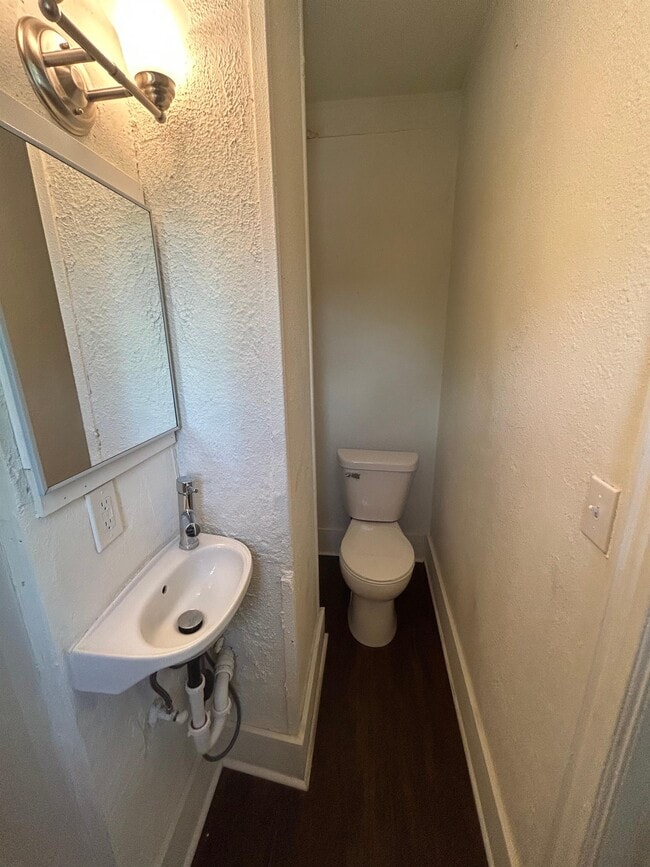 Building Photo - 120 S Blair St