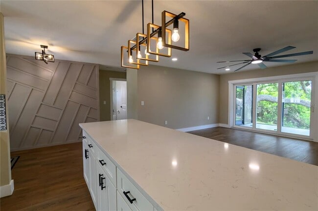 Building Photo - 8808 44th Ave Dr W