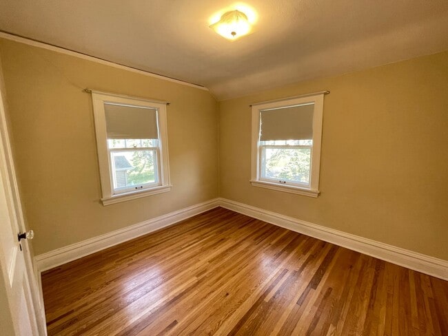 Building Photo - Available August 3rd!- Traditional Woodland 3 Bed 1 Bath w/ Deck & Garage