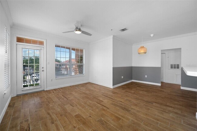 Building Photo - 5000 Culbreath Key Way
