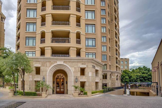 Building Photo - 7175 E Camelback Rd