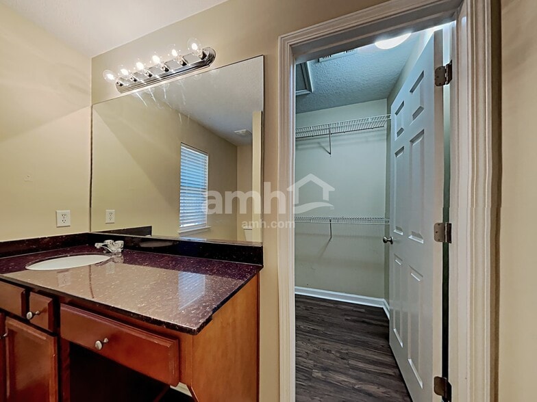 Building Photo - 171 Fox Glen Ct