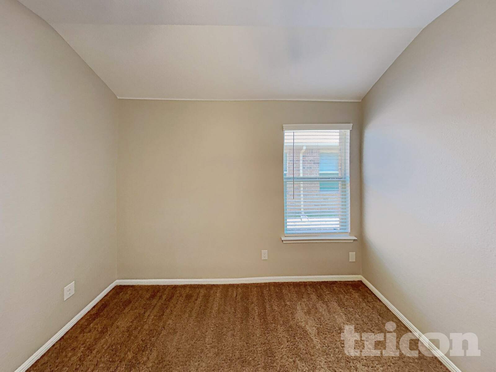 Building Photo - 805 Walls Blvd