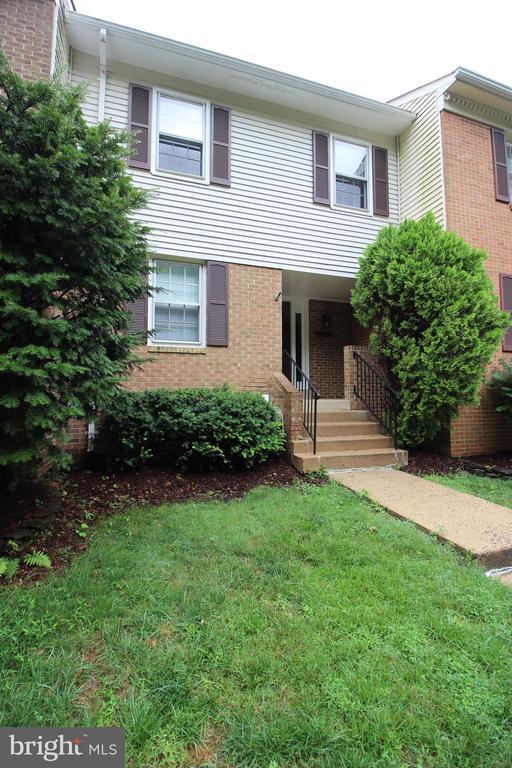 Building Photo - 5902 Langton Dr