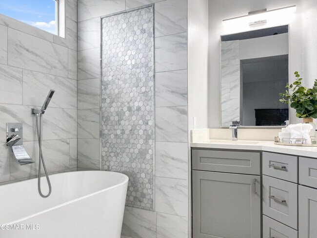 Building Photo - 2598 Winthrop Ct