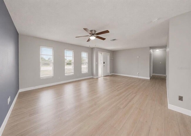 Building Photo - 1729 Bikini Ct