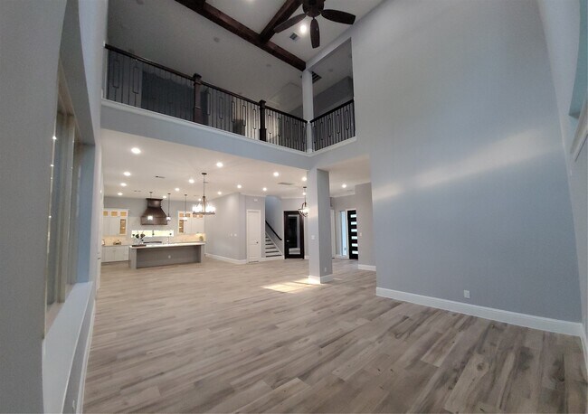 Building Photo - 9729 Neuens Rd