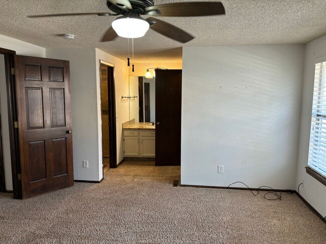 Building Photo - 4312 S Billings Cir