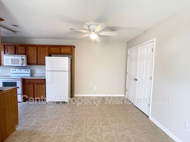 Building Photo - 506 Seays Crest Dr