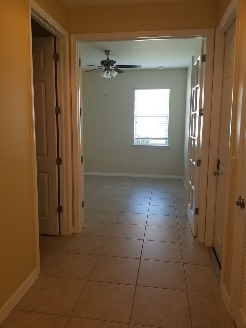 Building Photo - Celebration Cape - Gated Community - 3/2+Den/2 car garage