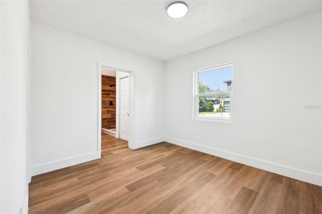 Building Photo - 730 W Swoope Ave