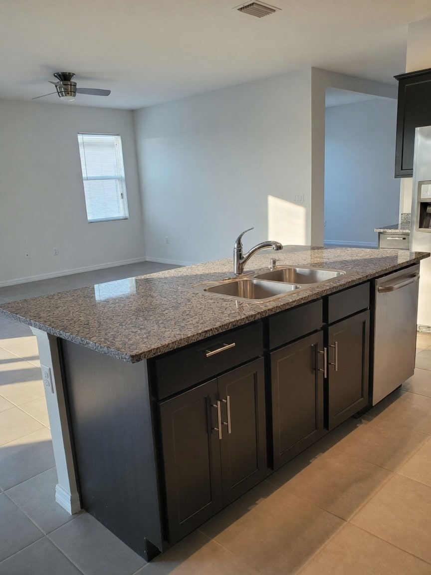 Building Photo - 17589 Garsalaso Cir