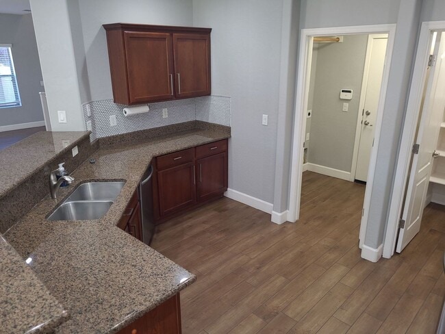 Building Photo - Ideal Living in Highland Groves: Stunning Cul-de-Sac Home with Builder Upgrades, Open Floor Plan,...