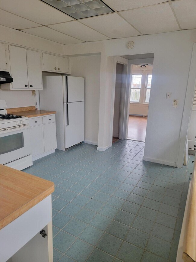 Building Photo - 8323 US-41