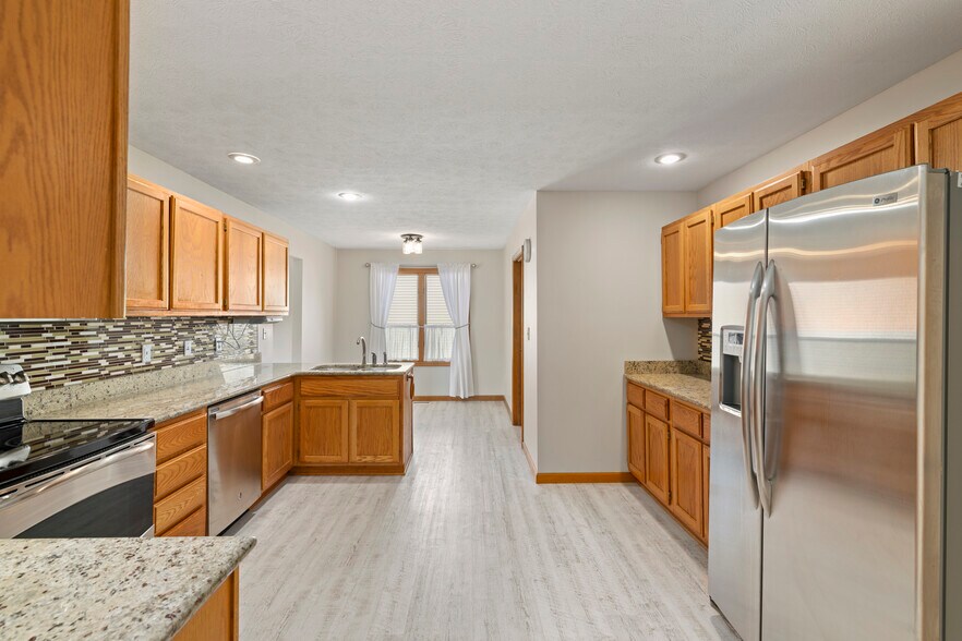 Building Photo - 3442 Berkdale Dr