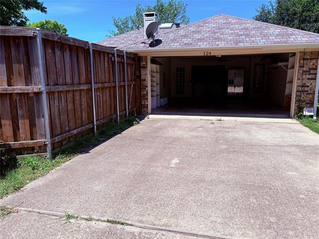 Building Photo - 124 Meadowglen Cir