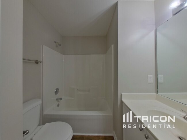 Building Photo - 3709 Bentley Pl