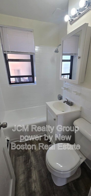 Building Photo - 9 Victory Rd