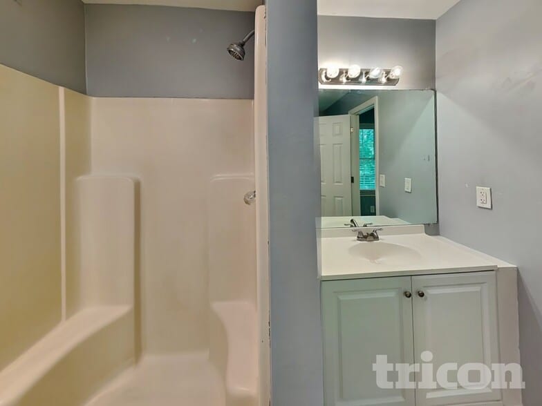 Building Photo - 2909 Buckskin Trail SW