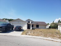 Building Photo - 7817 Vienna Ln