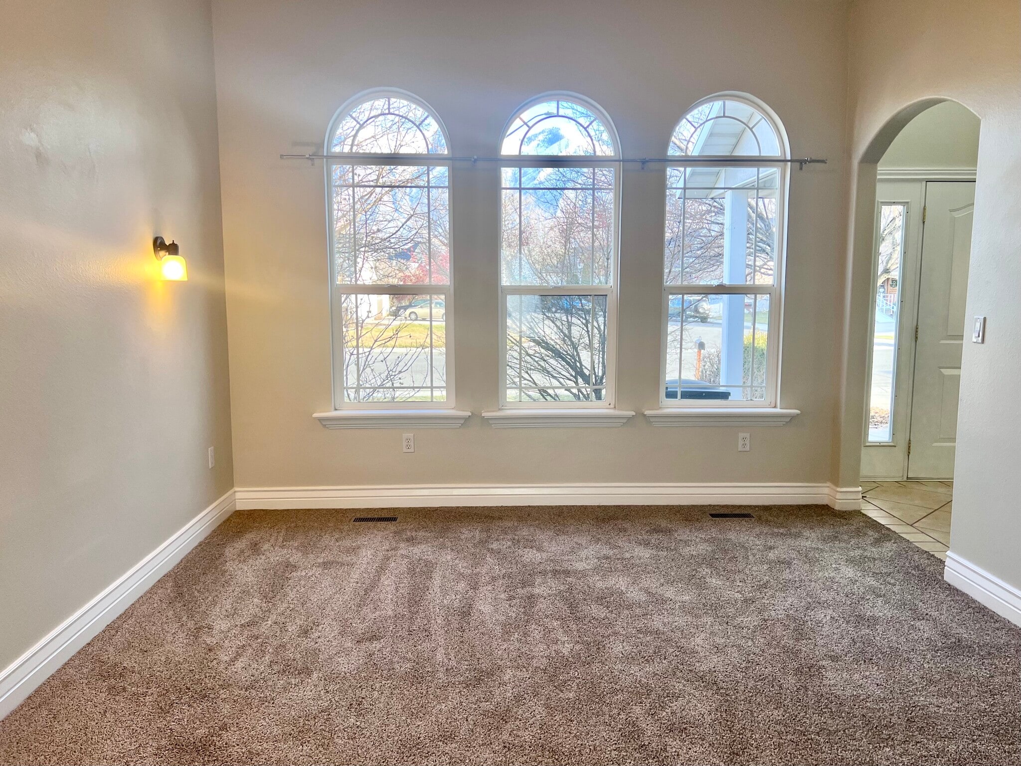 Building Photo - 2526 Dalton Dr