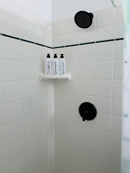 Building Photo - 4040 Boundary St