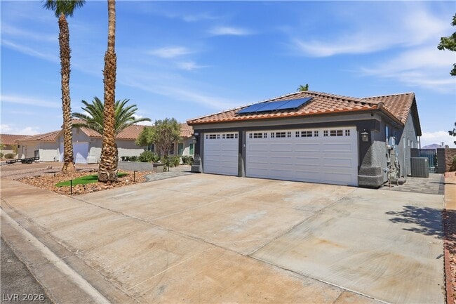 Building Photo - 328 Waterwheel Falls Dr
