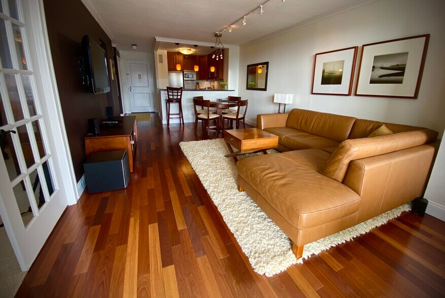 Building Photo - 151 Tremont St