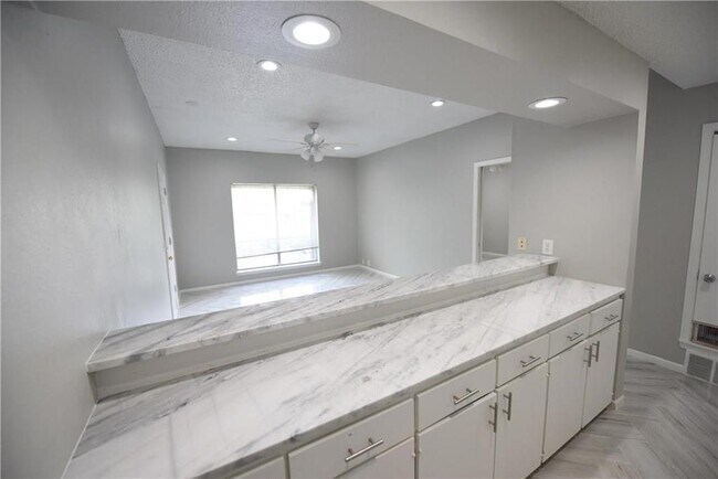 Building Photo - 3626 Prescott Ave