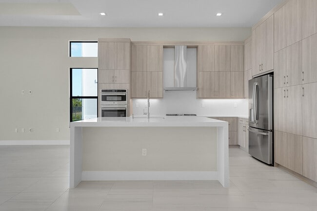 Building Photo - 13024 Feathering Wy