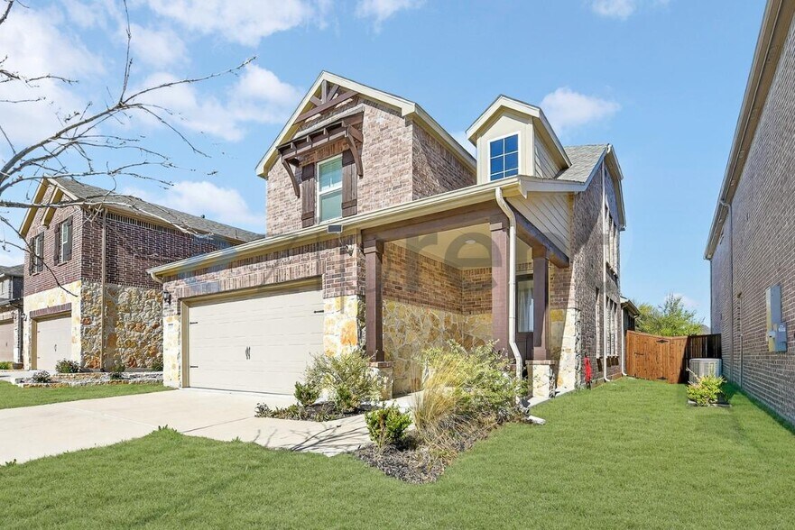 Building Photo - 4517 Waterglass St