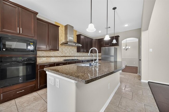 Building Photo - 603 Whitney Oaks Ln
