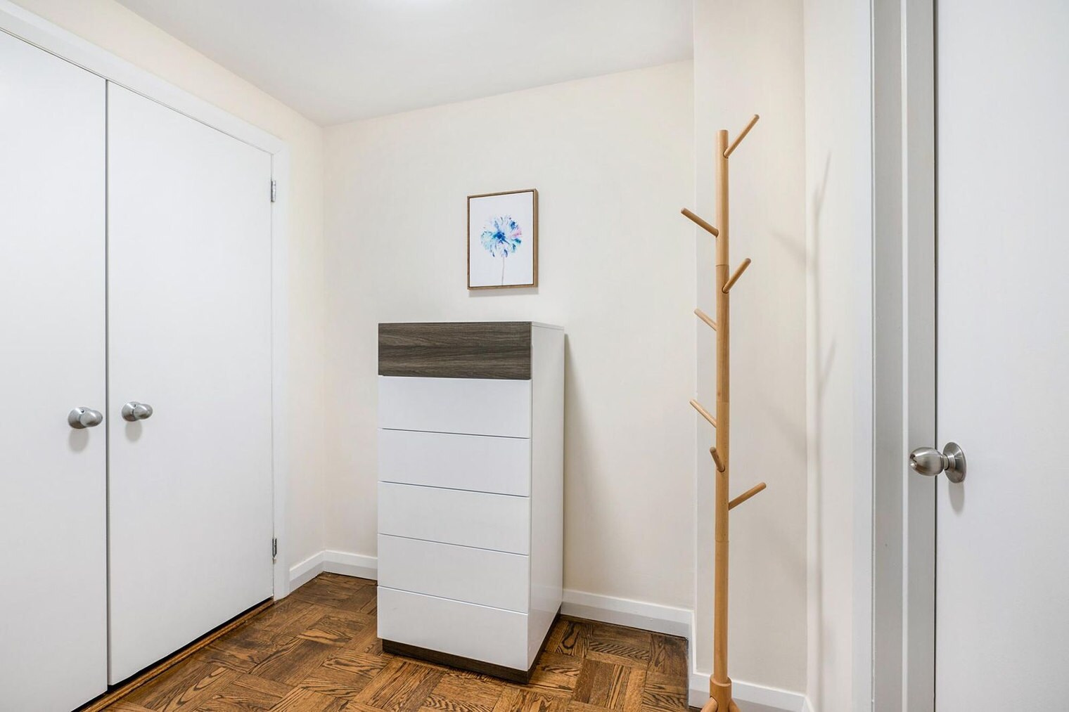 Building Photo - 500 E 62nd St