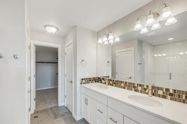 Building Photo - 2464 Jazzy Lady Ct