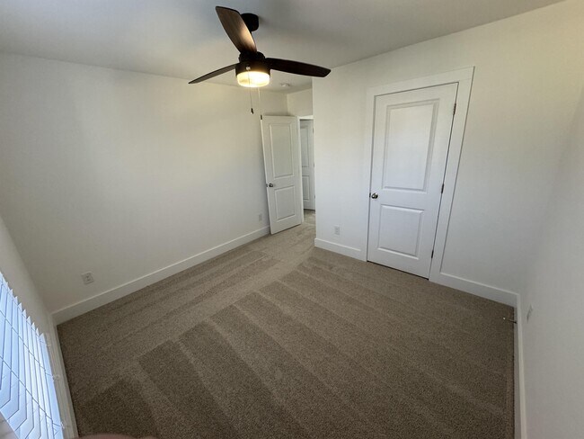 Building Photo - 2128 Middlebridge Ct