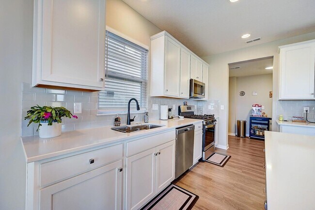 Building Photo - 3938 Legacy Rd