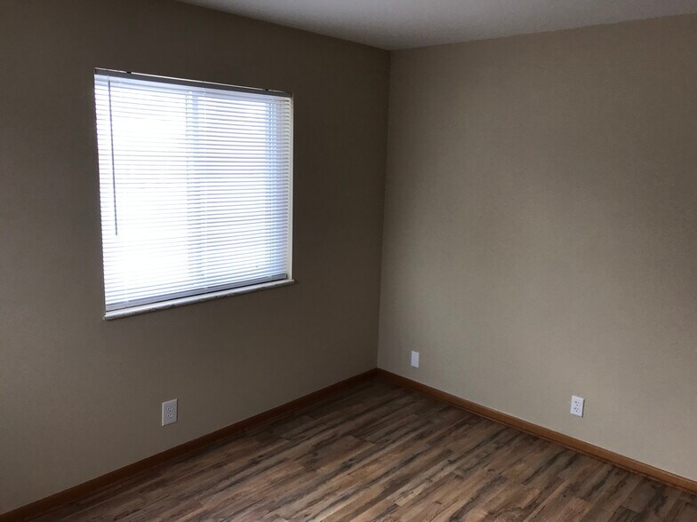 Bedroom #1C - 217 Ames St