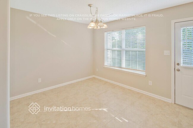 Building Photo - 11927 Brownestone View Dr