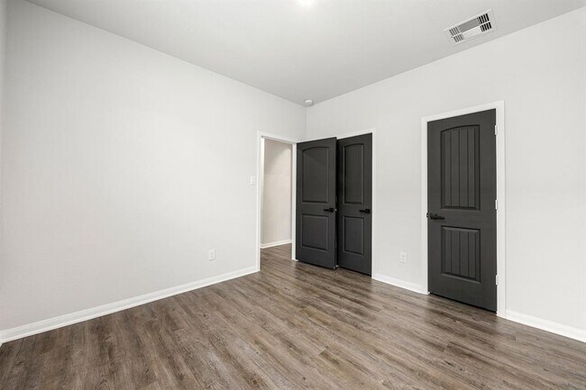 Building Photo - 11323 Cora Ln