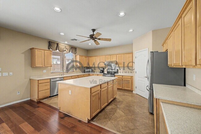 Building Photo - 2172 W Enfield Way