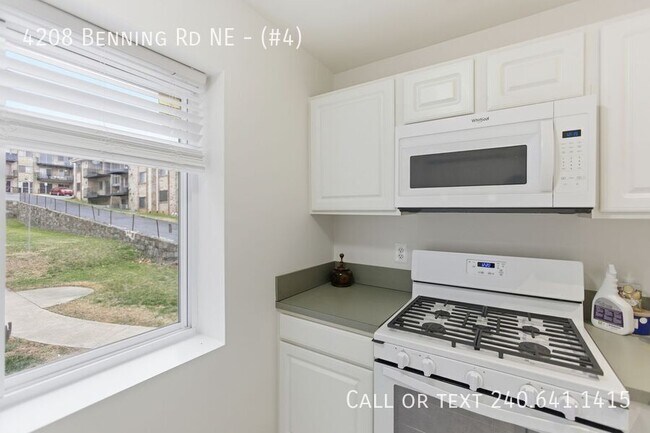 Building Photo - 4208 Benning Rd NE