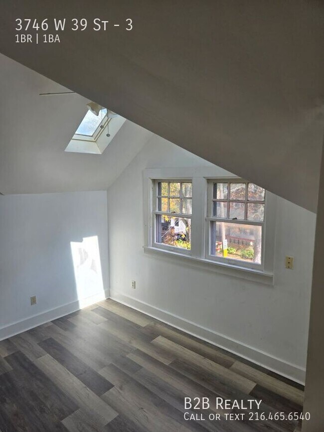 Building Photo - 3746 W 39th St